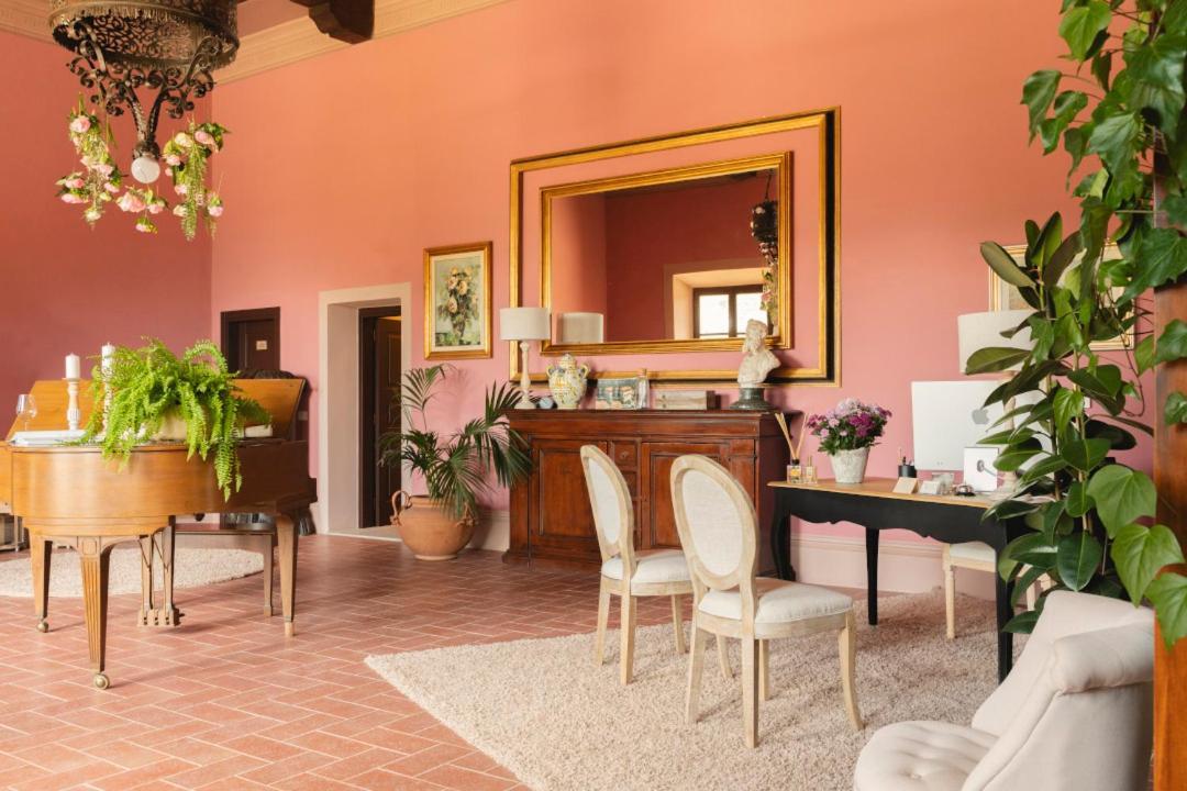 باربيرينو دي موجيلو Villa Erbaia Relais De Charme المظهر الخارجي الصورة